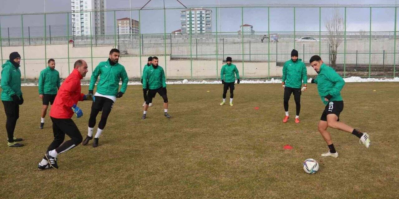Sivas Belediyespor, Sakarya maçına hazırlanıyor