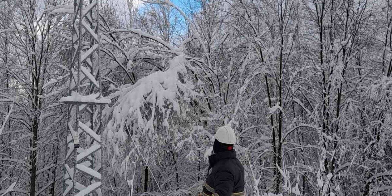 Başkent EDAŞ Batı Karadeniz’de kesintisiz elektrik için sahada