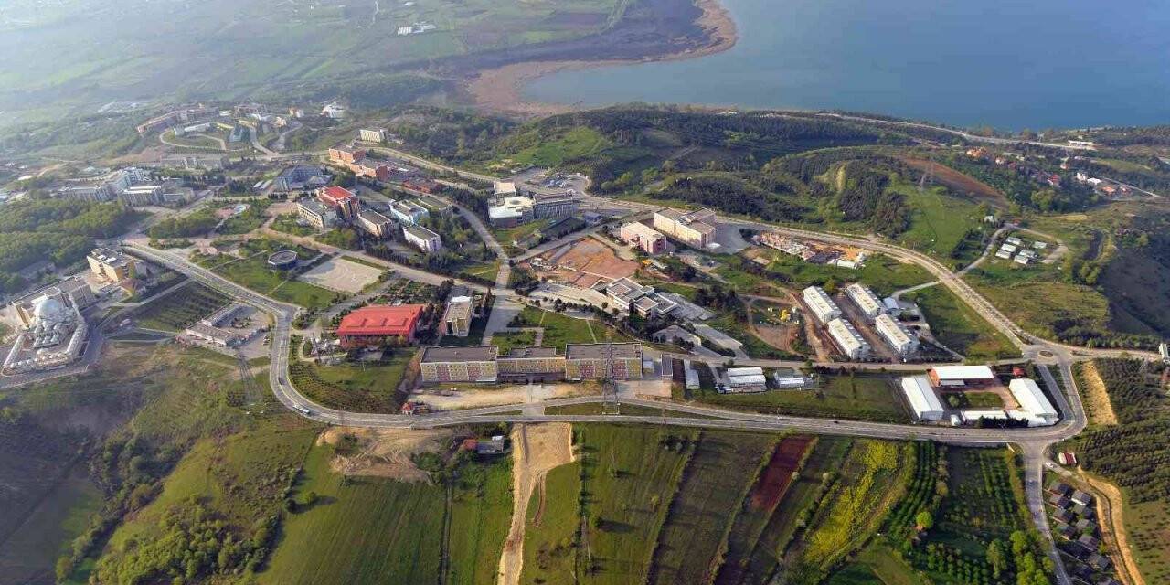 SAÜ dünyanın en çevreci 300 üniversitesi arasında