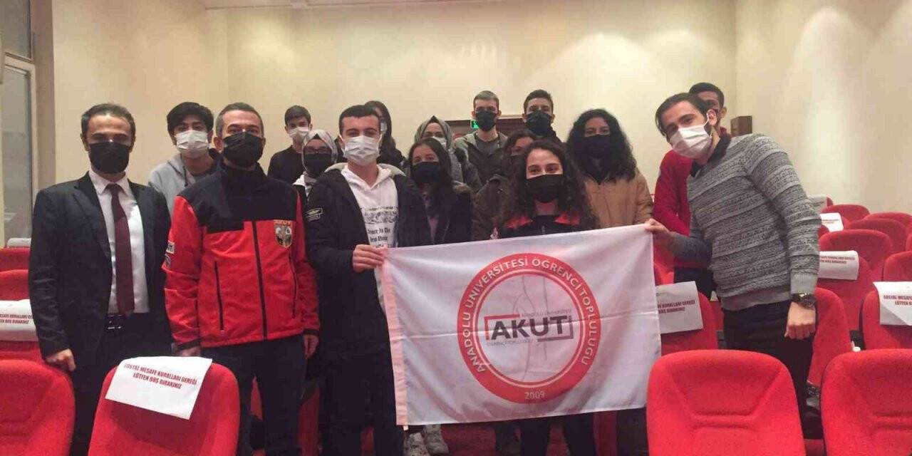 Anadolu Üniversitesi AKUT Öğrenci Topluluğu eğitimleri sürüyor