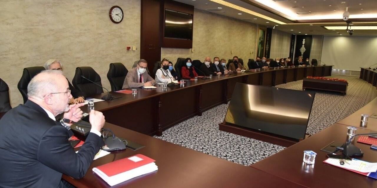 Rektör Ünal: “OMÜ Tıp Fakültesi Türkiye’de ilk 10’da yer almalı”