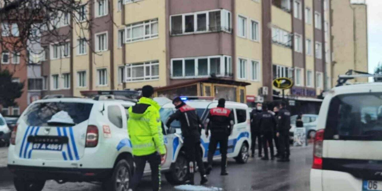 Yemek siparişi verdi, telefonla kuryenin tacizine uğradı