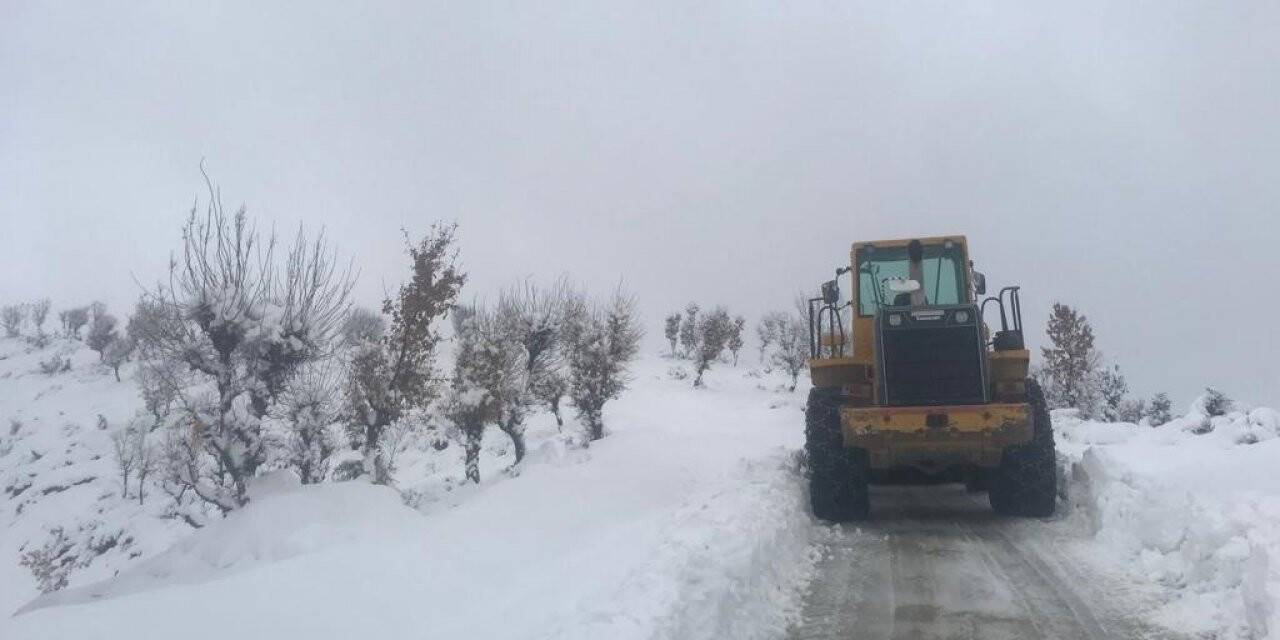 Batman’da sağlıkçılar 7 saat sonra doğum sancısı tutan hastaya ulaştı, bebeğe sağlıkçının ismi verildi