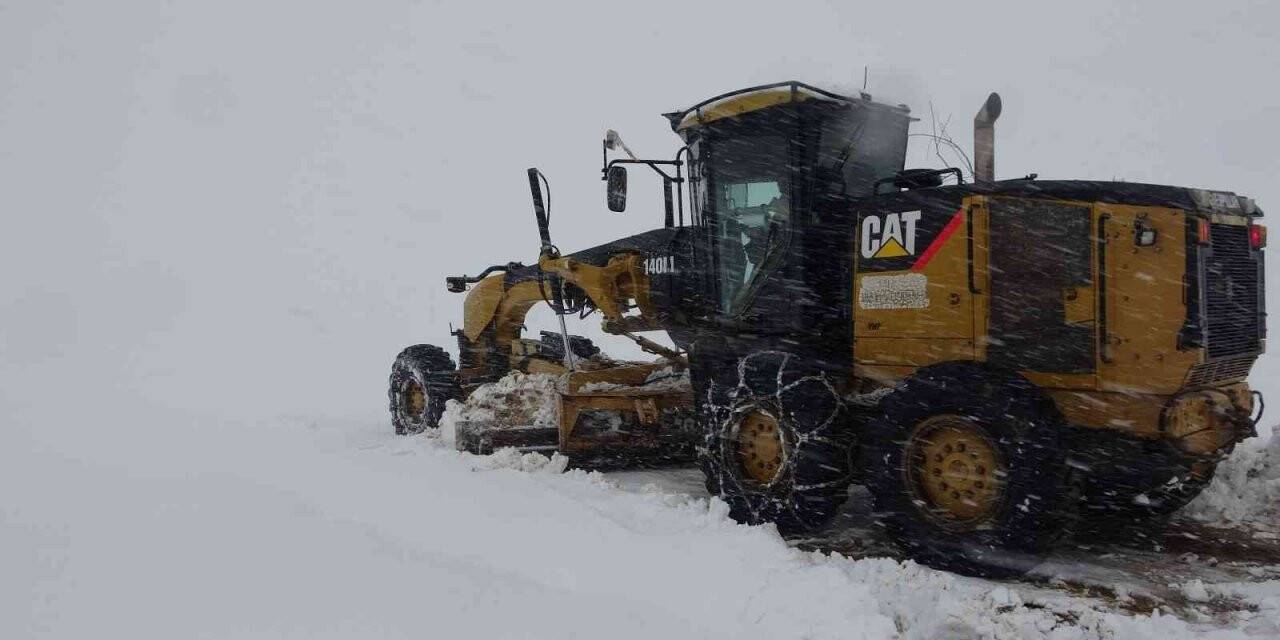 Muş’ta 117 köy yolu ulaşıma açıldı