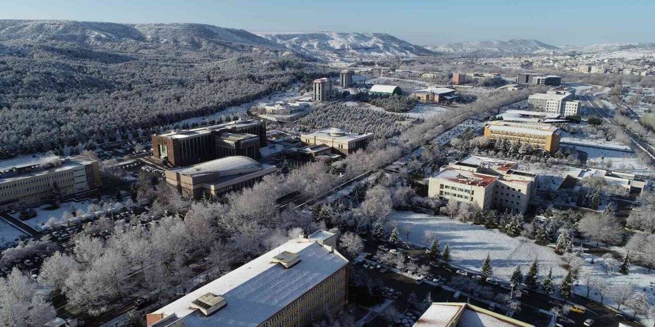 ESOGÜ’nün 185 Akademisyeni en çok atıf alan bilim insanları arasında yer aldı