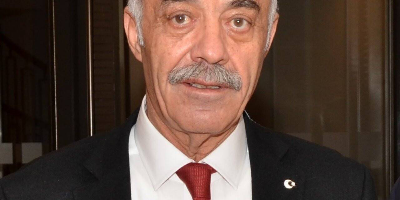 Başkan Yücelik: “Kurda istikrar iş dünyasına güven verir”