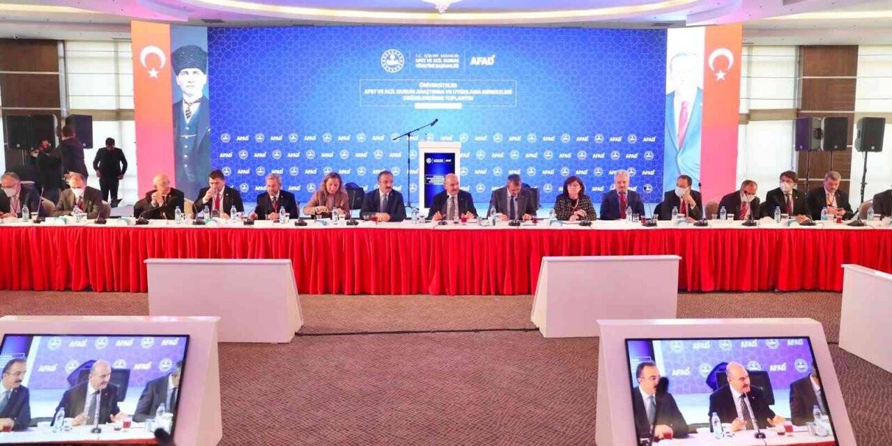 Bakan Soylu: “Angelina Jolie fotoğrafıyla göç meselesini çözmeye çalıştılar”