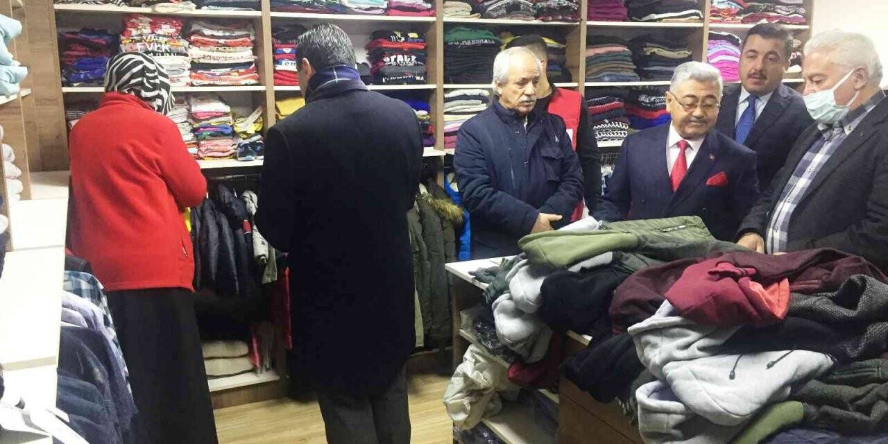 Kulu’da Kızılay butik mağazası dualarla açıldı