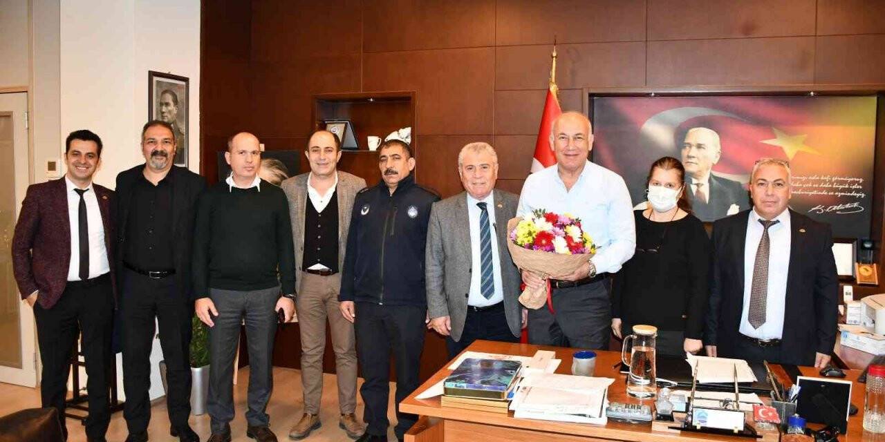 Başkan Tuncel, belediyenin memurlarını sevindirdi