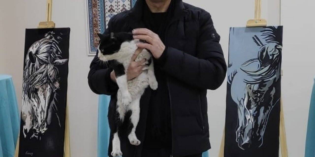 Sanatçı Çiçek’in Sergisi “Doğuyorum” büyük ilgi gördü