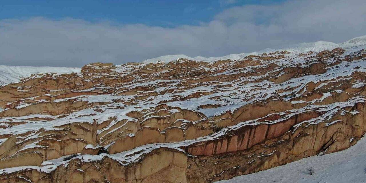 Dünya’daki Mars’a kar yağdı