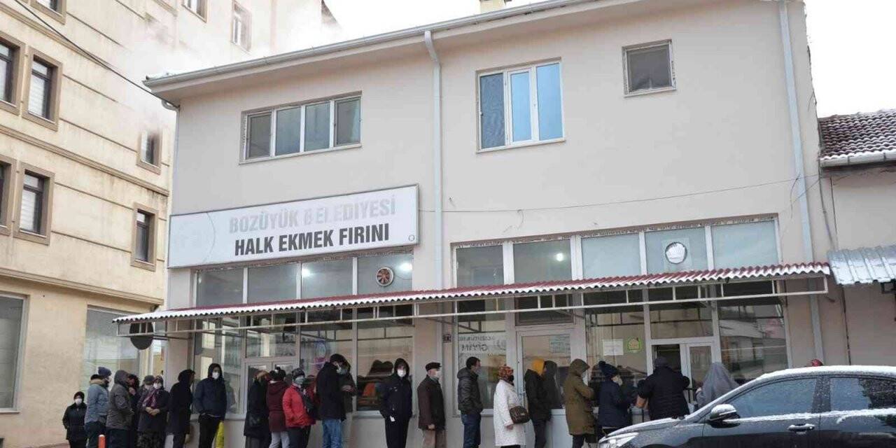 Bozüyük’te halk ekmeğe zam yok