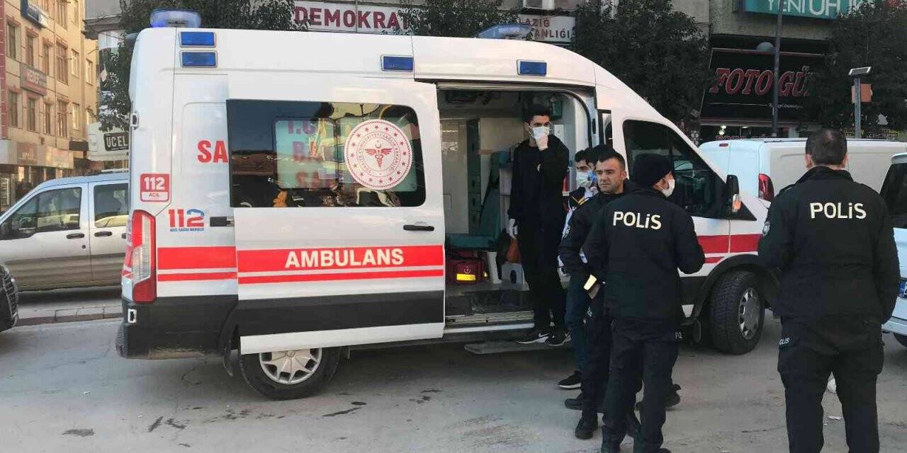 Elazığ’da bıçaklı kavga: 2 yaralı