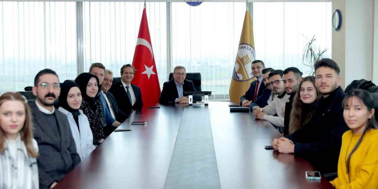 Trakya Üniversitesi’nde uluslararası öğrencilerle toplantı