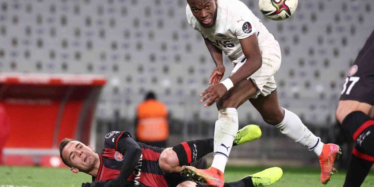Valencia 6 maç sonra 11’de