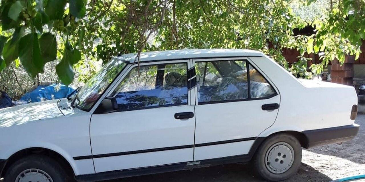 Yıllardır gözü gibi baktığı otomobili çalındı, bulana 10 bin lira ödül
