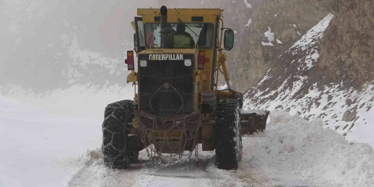 Muş’ta 39 köy yolu ulaşıma kapalı