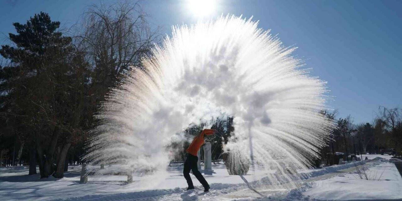 Doğu Anadolu buz kesti