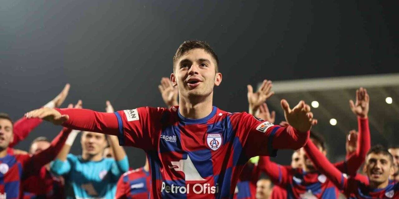 Burak İnce, Altınordu’ya veda etti