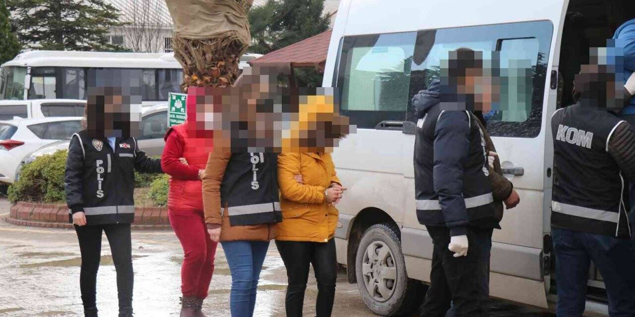 Kaçak alkol imalathane ile depo baskınında yakalanmışlardı