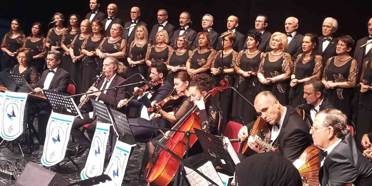 Büyükşehir TSM Korosu’ndan konser