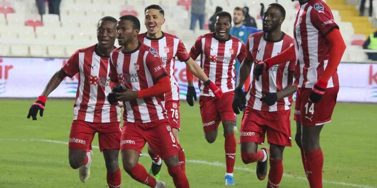 Sivasspor’da yenilmezlik serisi 5 maça çıktı