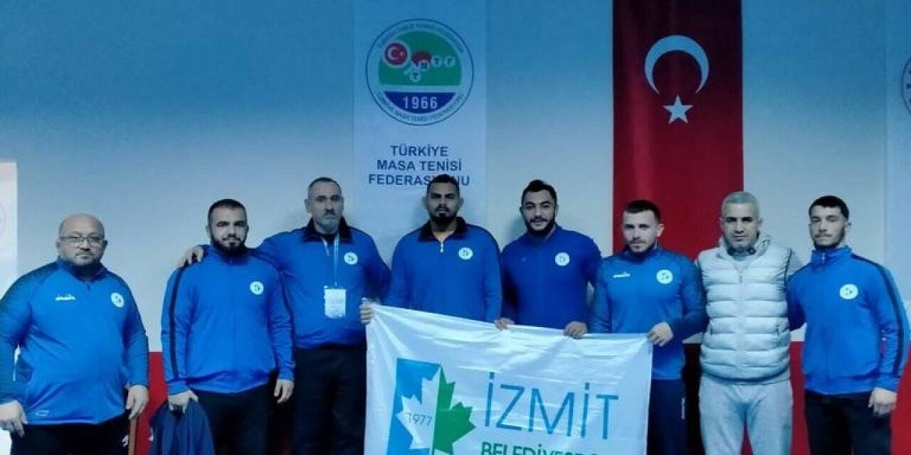 İzmitli güreşçiler Kahramanmaraş’ta mindere çıktı