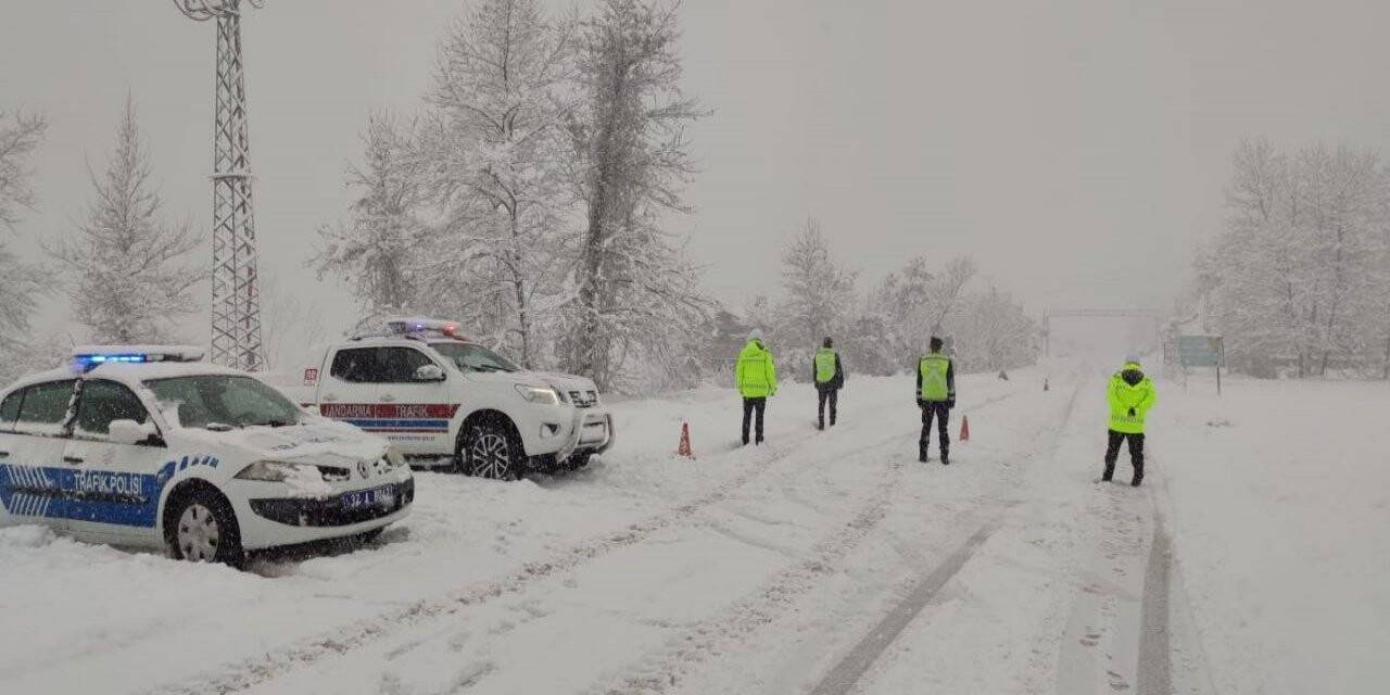 Kastamonu’da sahil bölgesinde kar yağışı etkisini sürdürüyor