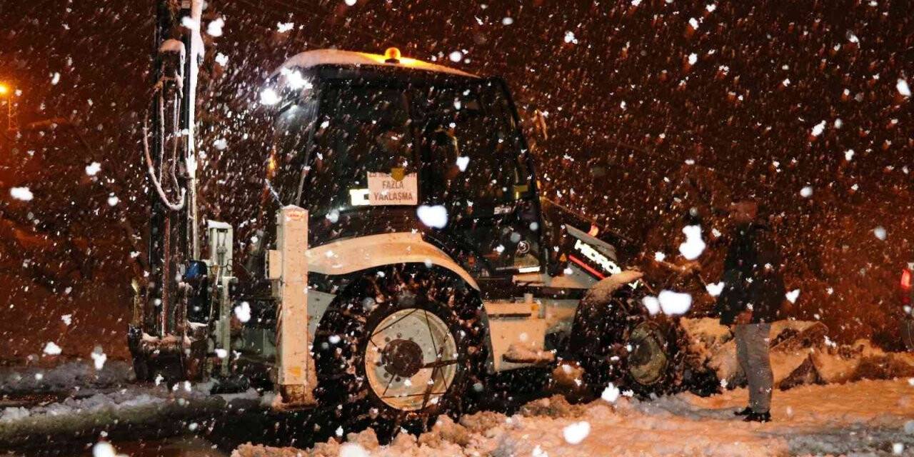 Sinop’ta karla mücadele timleri teyakkuza geçti