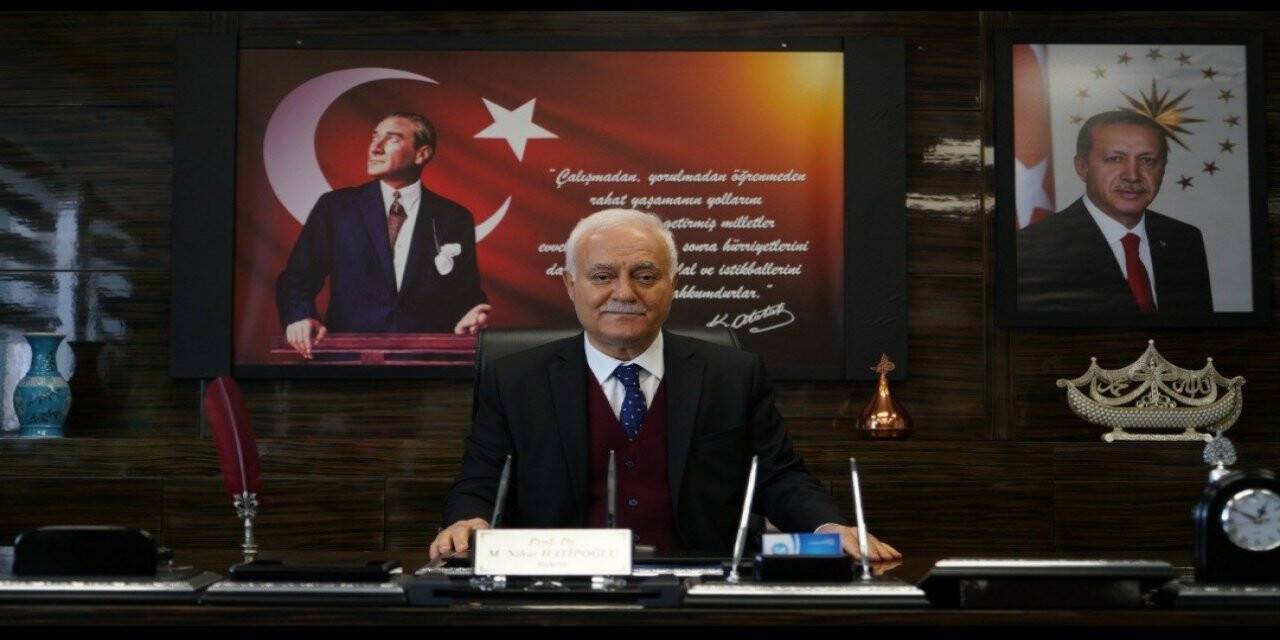 Rektör Nihat Hatipoğlu’ndan 25 Aralık mesajı