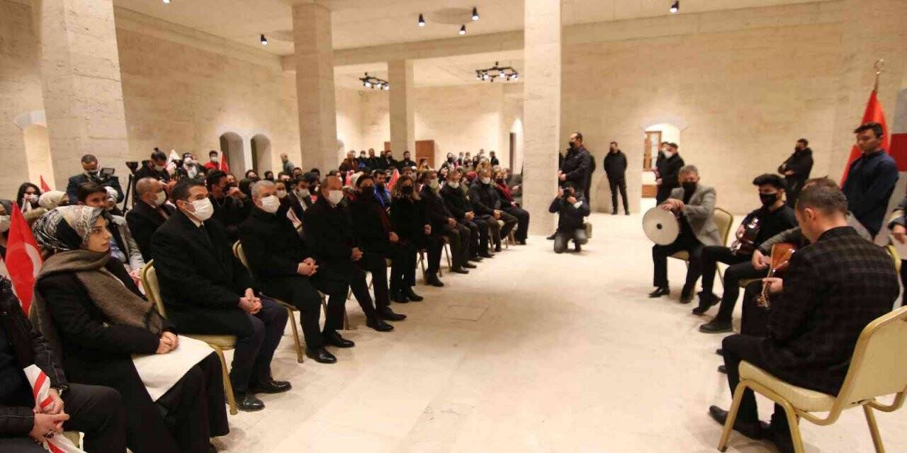 KKTC Cumhurbaşkanı Tatar, Ahi Evran Külliyesi’nde gençlerle bir araya geldi