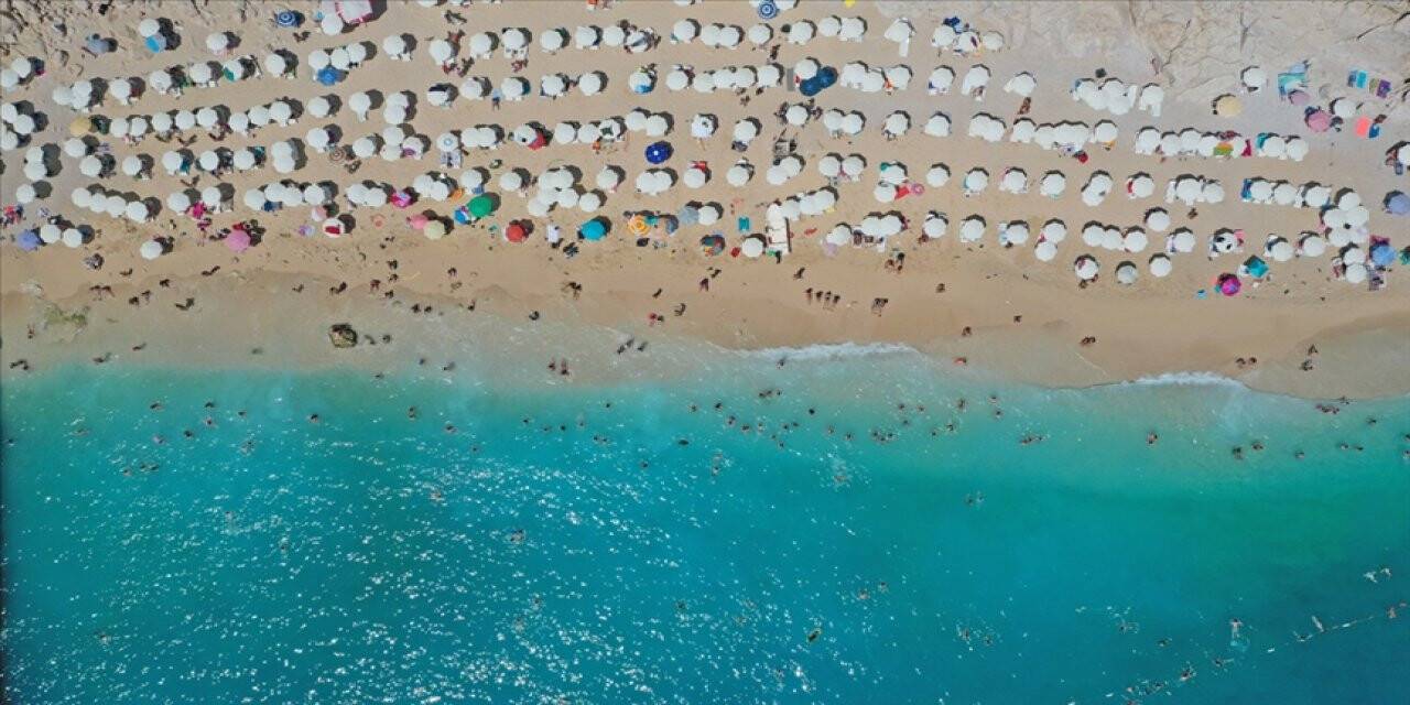 Antalya 9 milyon turist hedefini aştı