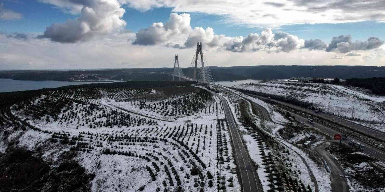 Yavuz Sultan Selim Köprüsü’nde kar manzarası