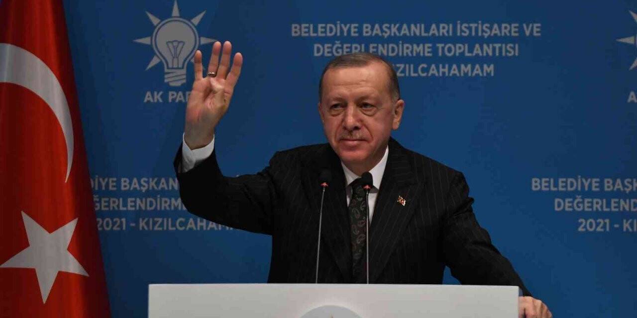 Cumhurbaşkanı Erdoğan, belediye başkanlarına hitap etti: "Tüm çalışmalarınızı 2023 seçimlerine göre ayarlamanız gerek"