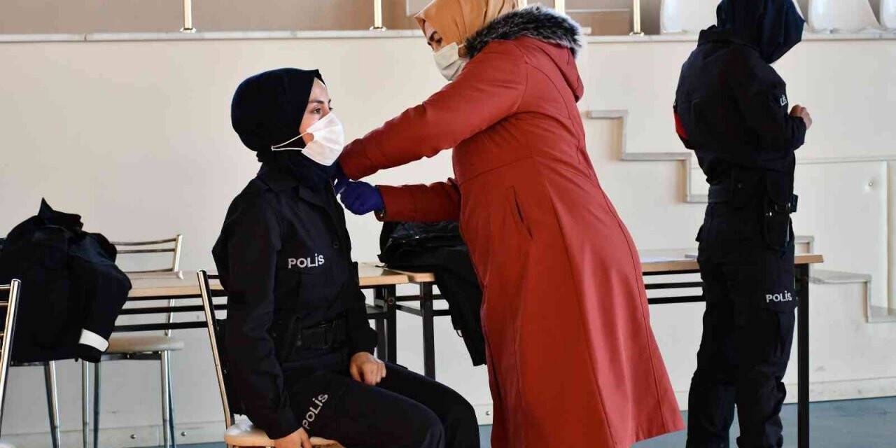 Polis adaylarına Covid-19 aşısı uygulandı