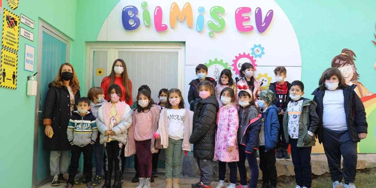 Marmaris Belediyesi Bilim Parkı 2’nci sınıf öğrencilerini ağırladı