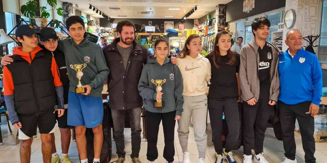 Mersin Büyükşehir Belediyesi Gençlik ve Spor Kulübü tenisçileri il ikincisi oldu