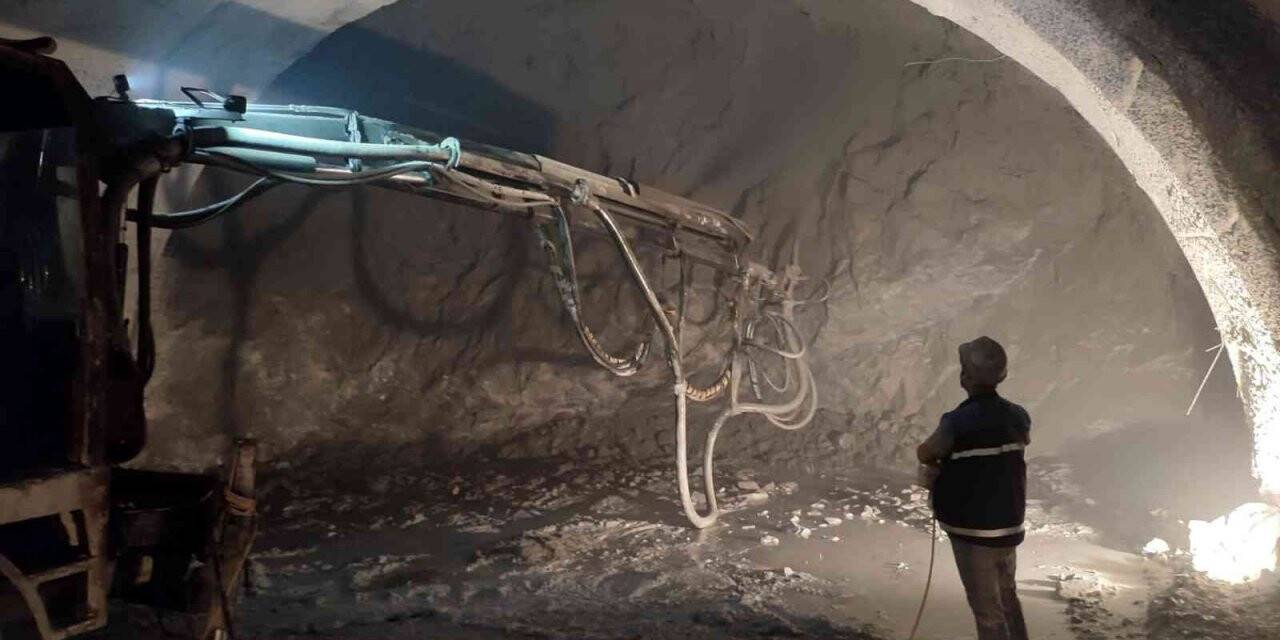 Yeni Zigana Tünelinde ışığa 90 metre kaldı