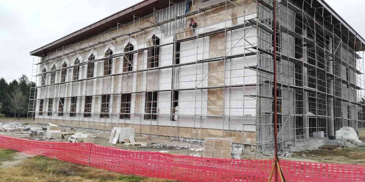 Kütahya’da Mehmetçik Camii inşaatı hızla devam ediyor