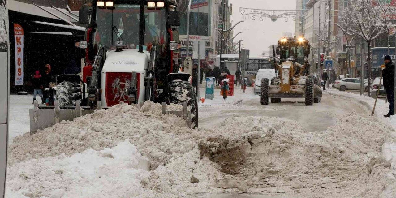 Van’da karla mücadele seferberliği