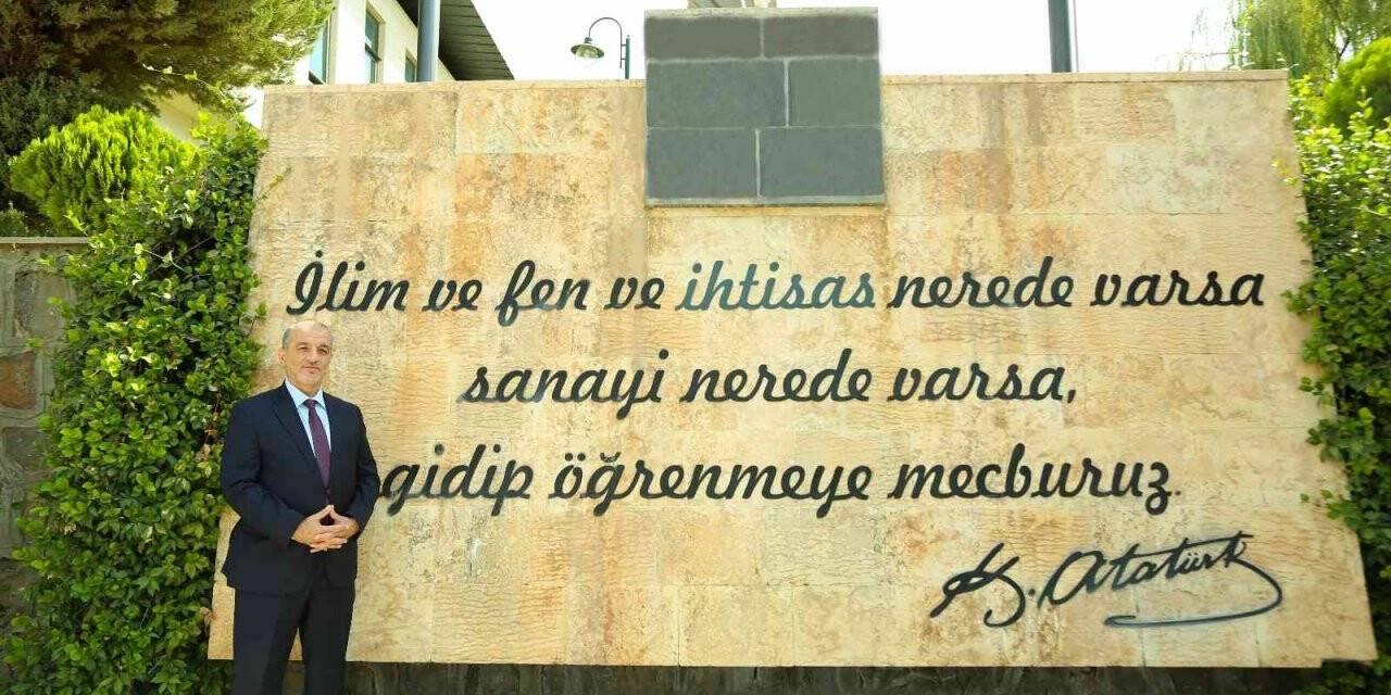 Rektör Prof. Dr. Dereli’den 25 Aralık mesajı