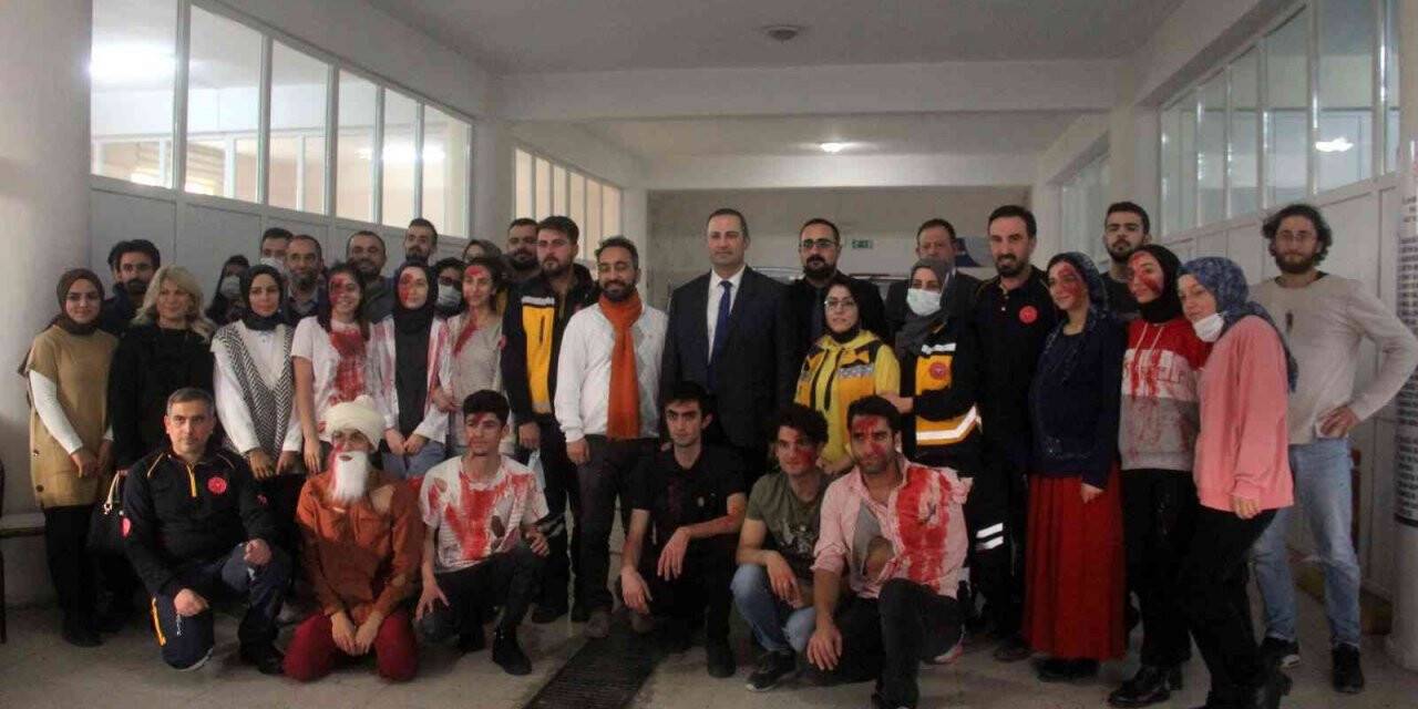 112 personelinden gerçeği aratmayan tatbikat