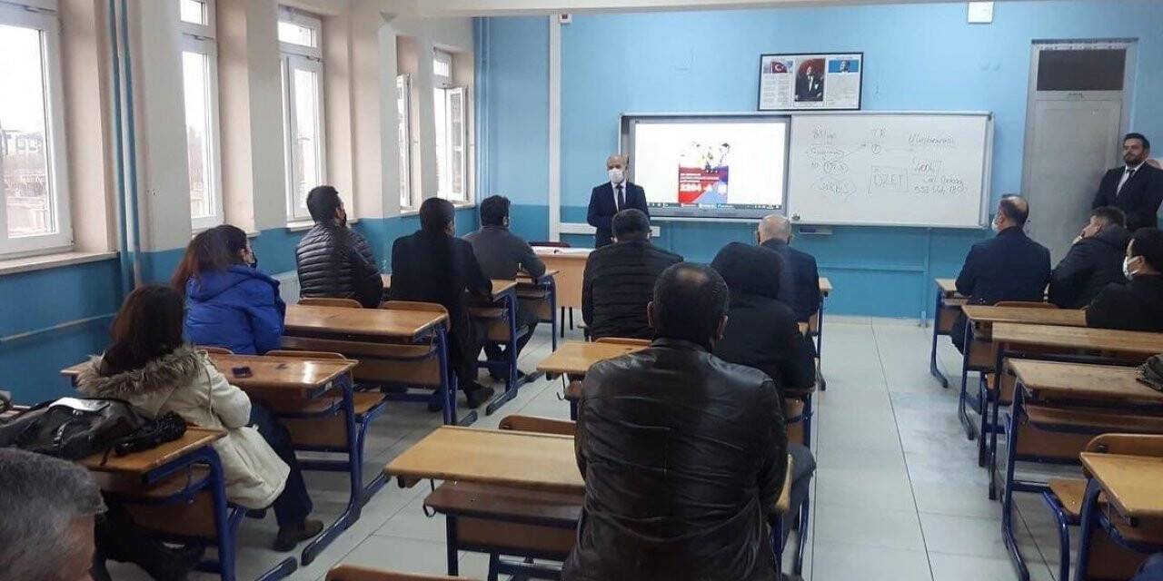 380 öğretmene tanıtım yapıldı