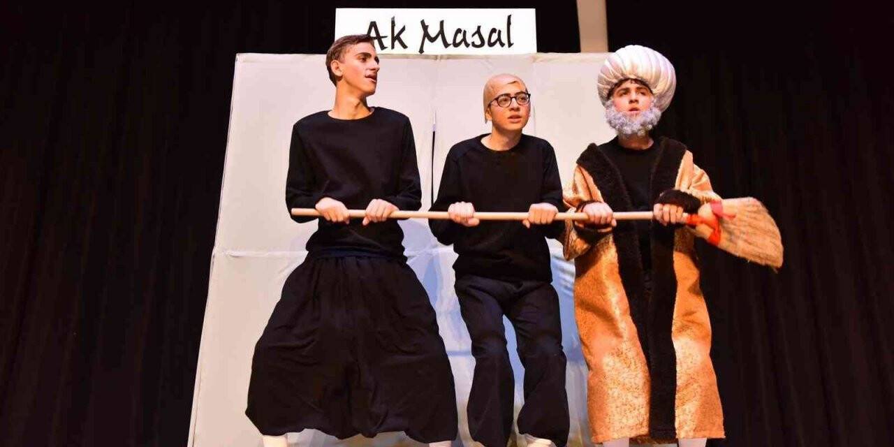 İnegöl Belediye Tiyatrosu Balıkesir’de sahne aldı