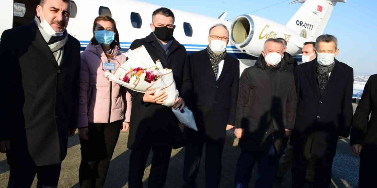 Tarım ve Orman Bakanı Pakdemirli protokol tarafından karşılandı