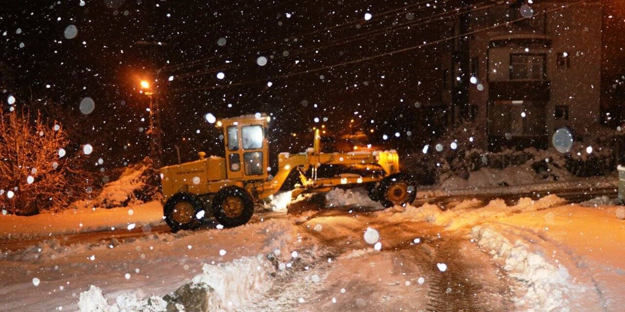 Sinop Belediyesi’nden kar mesaisi