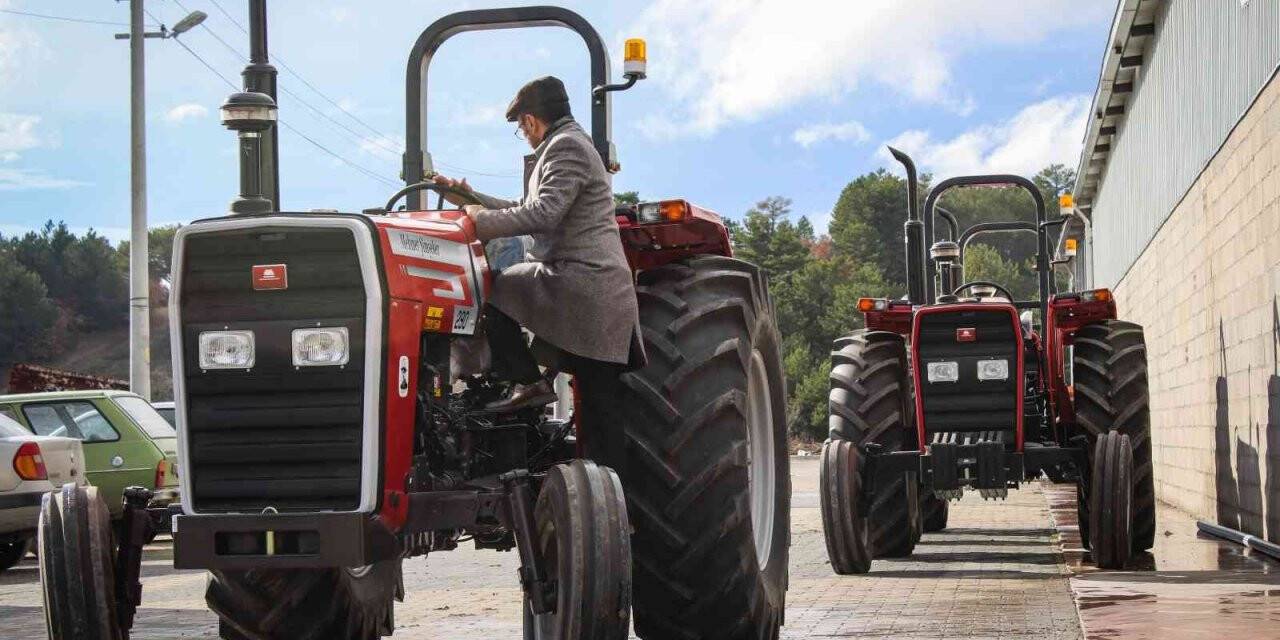 Çocukluğunda hayal edip çizdiği yerli traktörü üretip Afrika ülkelerine ihraç ediyor