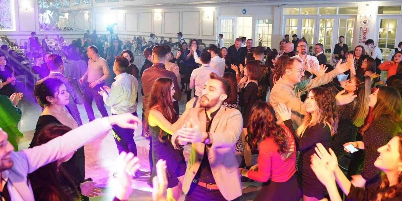 Özel Denizli Cerrahi Hastanesi 14. yaşını kutladı