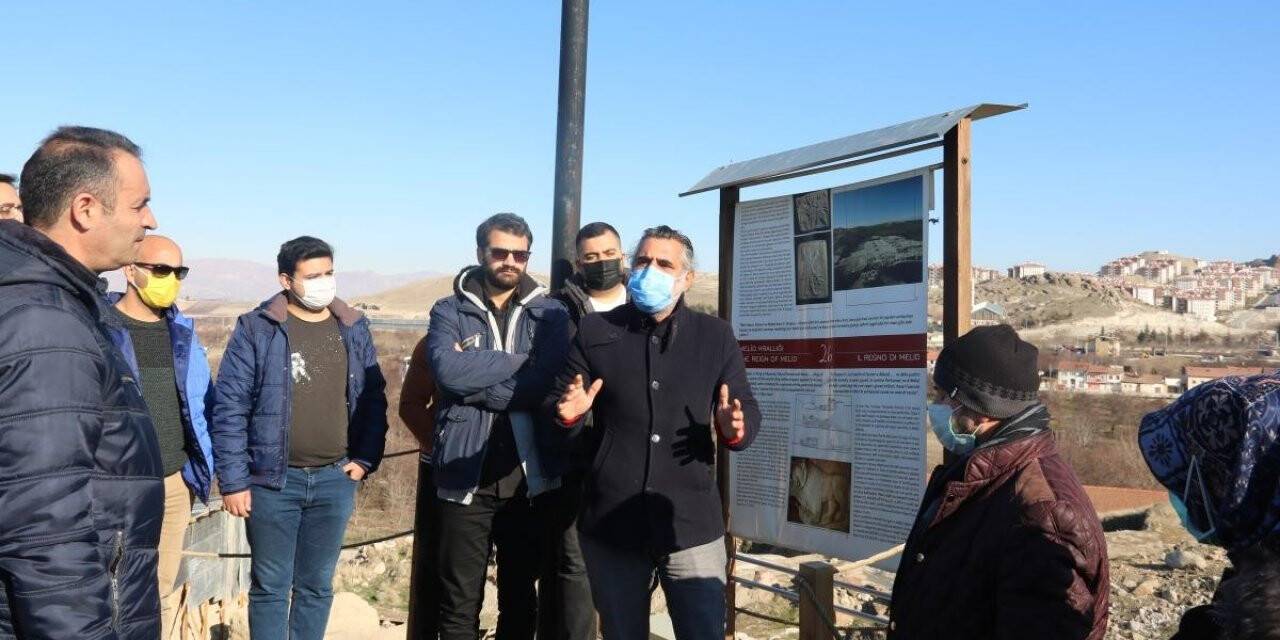 Genç Tarihçiler Topluluğu Arslantepe’yi inceledi