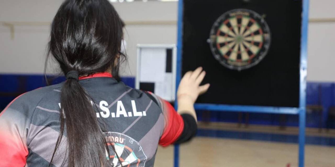 Okullar dart müsabakalarında yarıştı